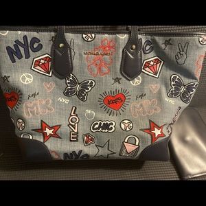 Micheal Kors tote! Limited Edition NYC bag